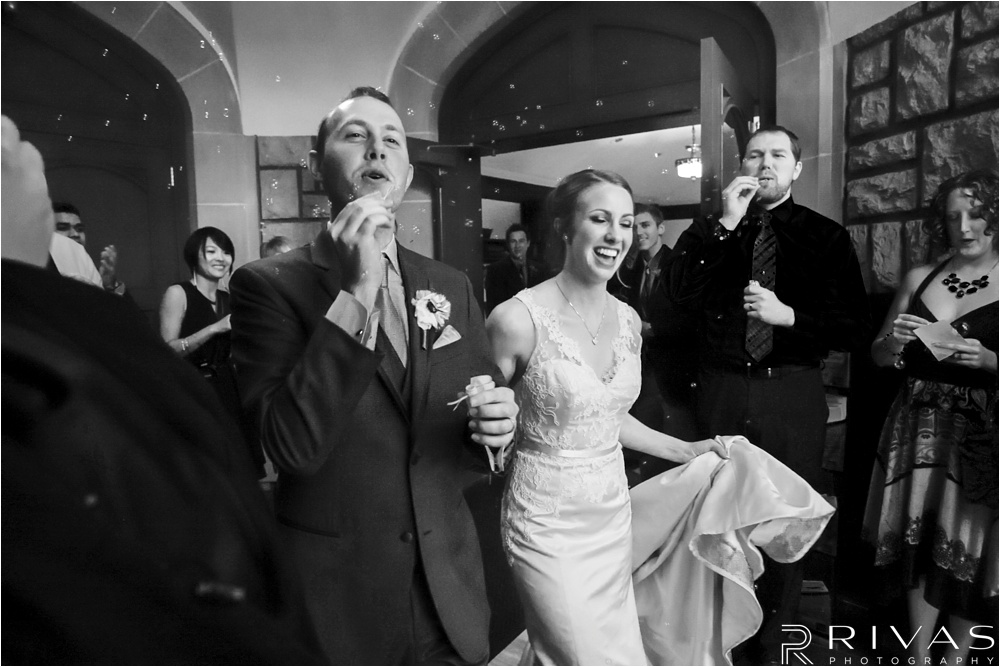 Classic Kansas City Wedding - Kansas City Wedding Photographers - 