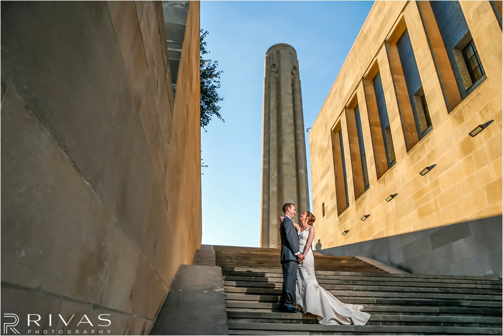 Classic Kansas City Wedding - Kansas City Wedding Photographers - Wedding Pictures at Liberty Memorial