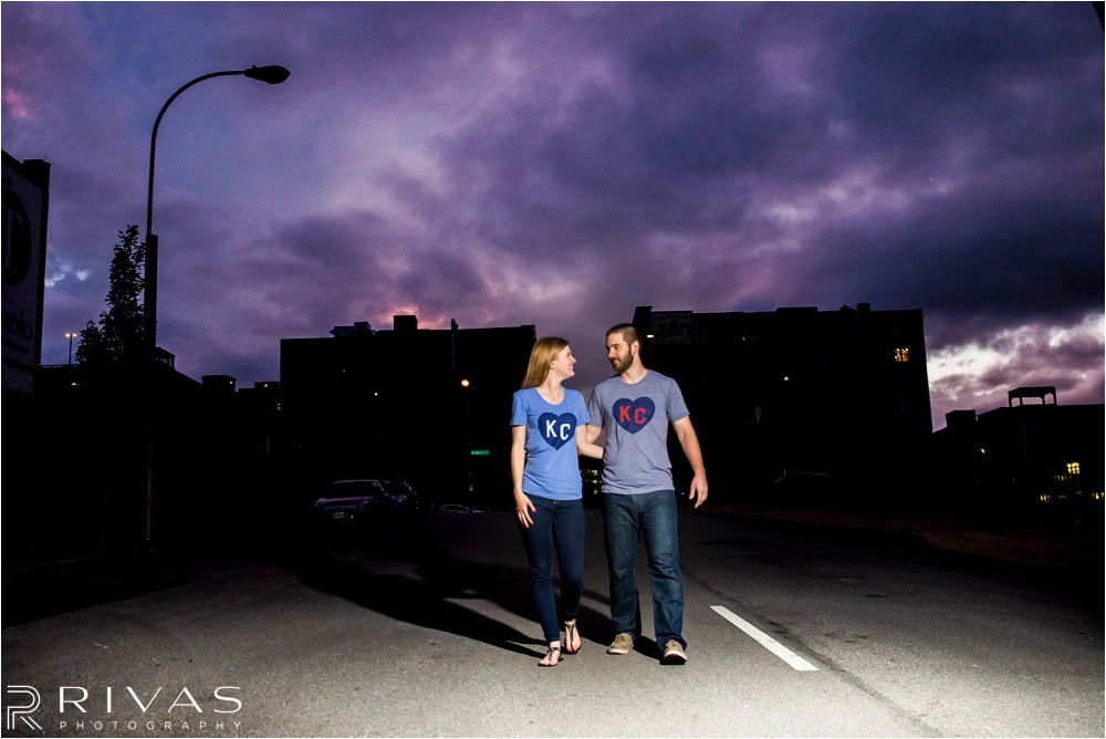 Kansas City Wedding Photographer | casual Kansas City engagement pictures | Downtown Kansas City Engagement Pictures