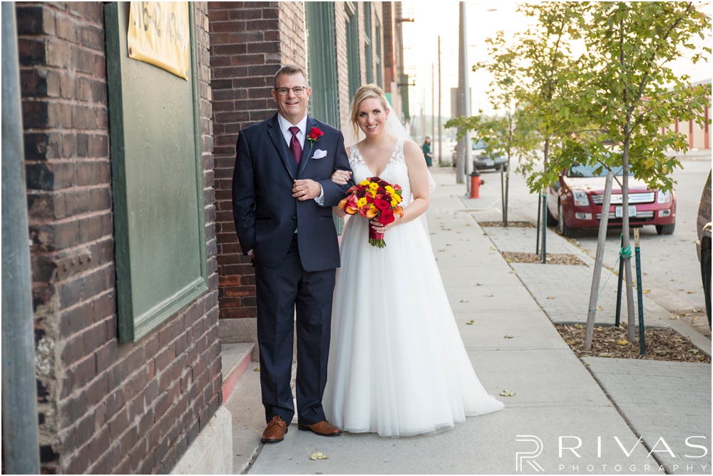 Rustic Outdoor Fall Wedding | A candid image of a bride and her father just before walking down the aisle. 